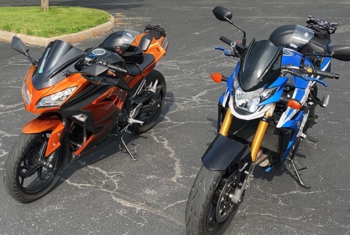 Suzuki GSX 750 S and Kawasaki EX300 ABS